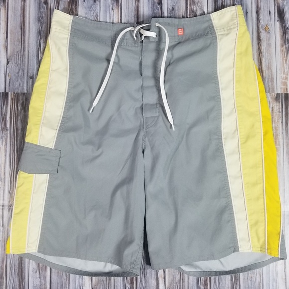 Gap Mens Board Shorts Cargo Pocket G41 - Picture 2 of 5